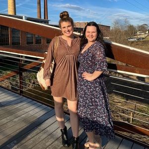 Mocha brown velvet dress 🤎